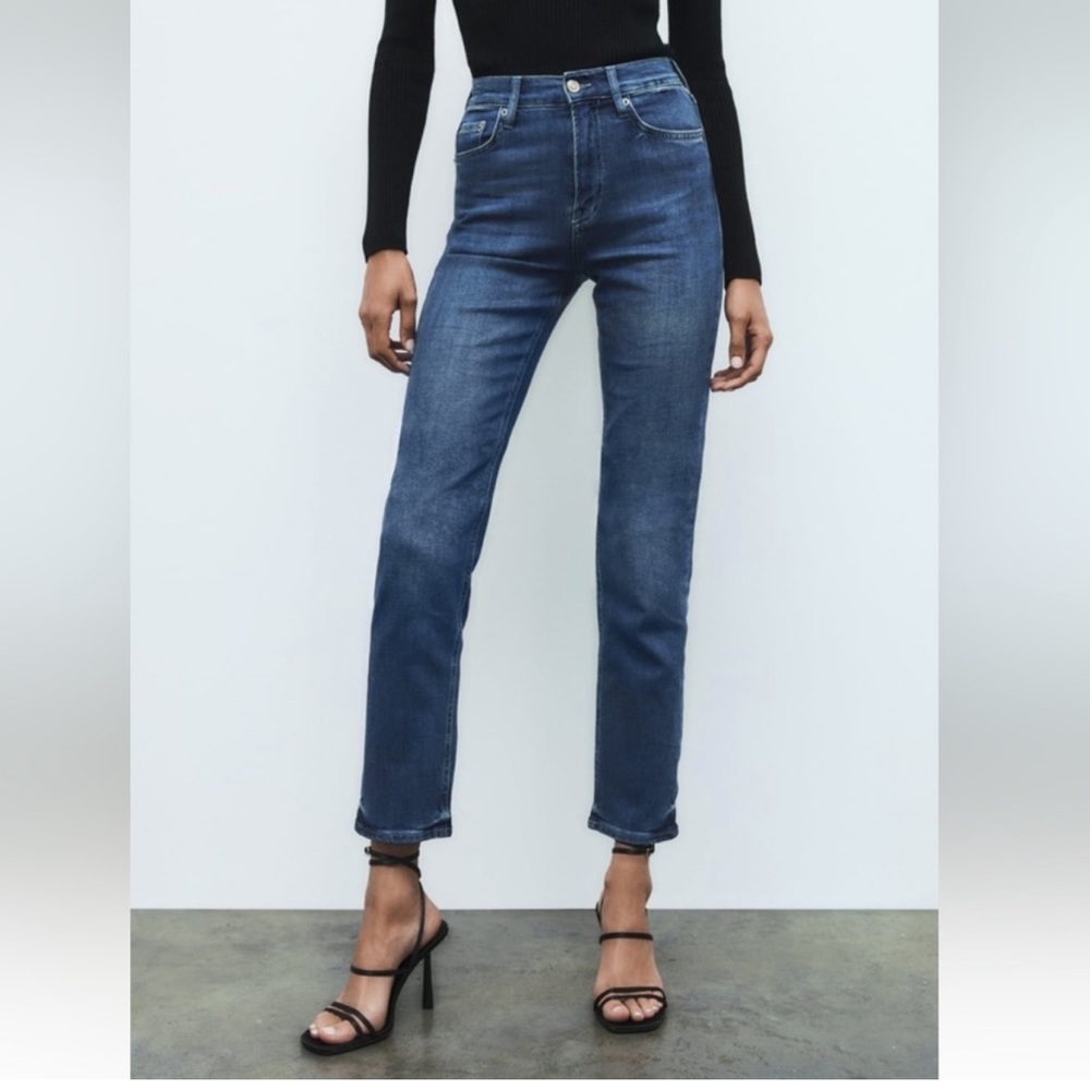 NEW (tags detached) Zara ZW The Slim Cropped blue Jeans, size 26 (US 2)